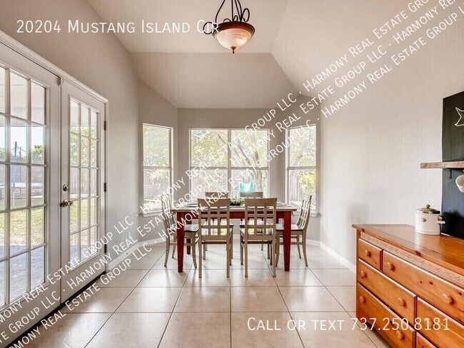 Building Photo - 20204 Mustang Island Cir