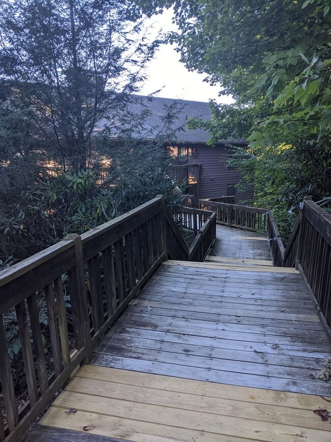 Building Photo - bamfo415