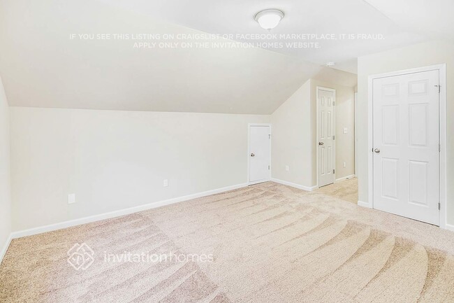 Building Photo - 7029 Honey Tree Ln