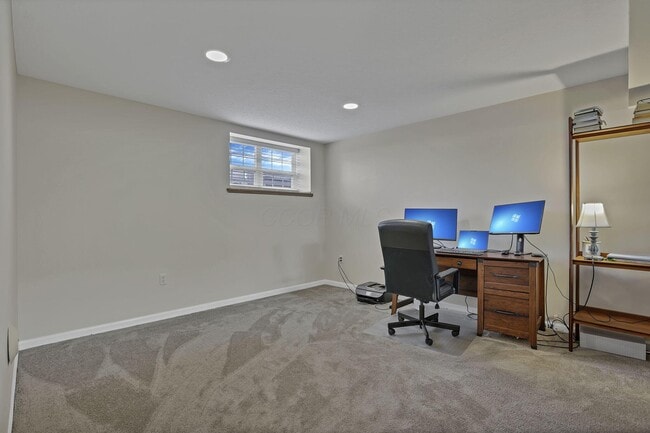 Building Photo - 8277 Deering Oaks Dr