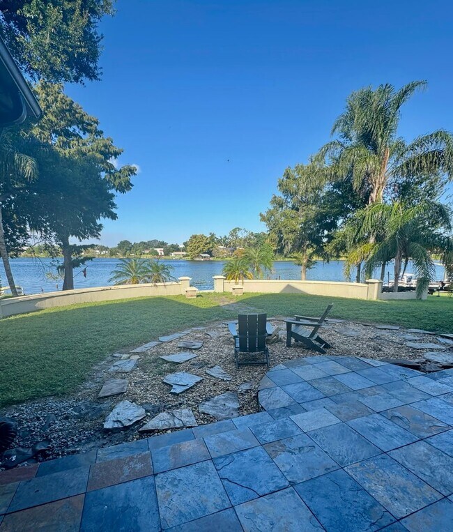 Building Photo - 406 Lillian Dr