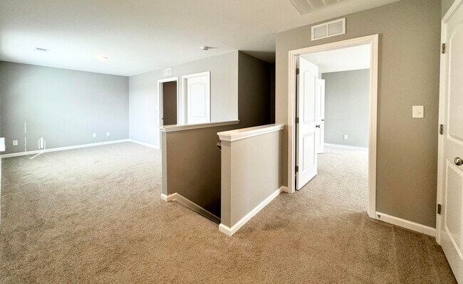 Building Photo - 6093 Arbor Wds Wy