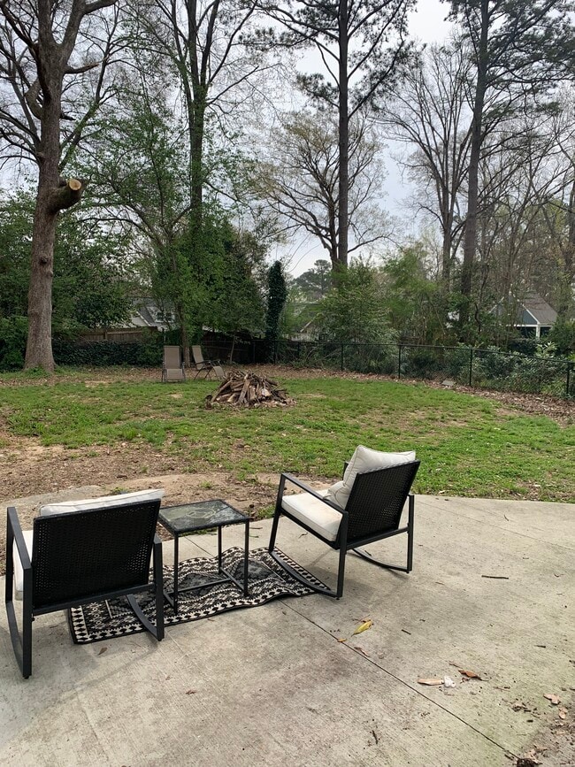 Building Photo - 2328 Johnson Ferry Rd NE