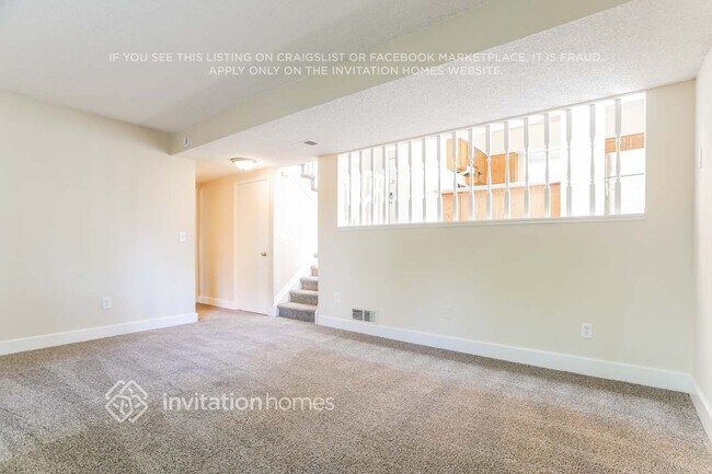 Building Photo - 4443 Biscay St