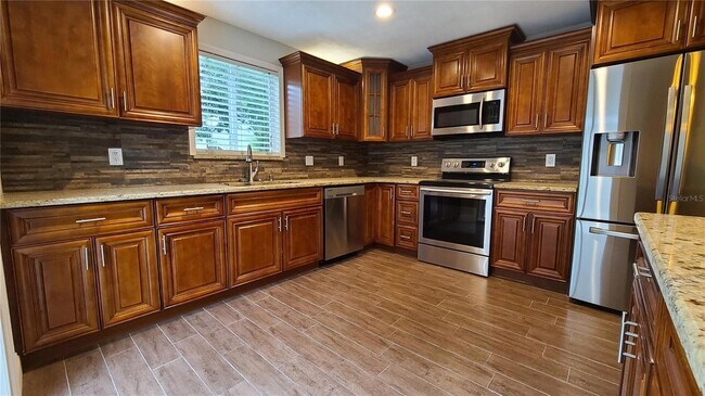 Building Photo - 1718 Cardinal Dr
