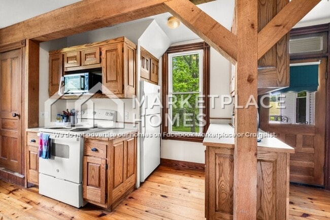 Building Photo - 227 Pine Knob Rd