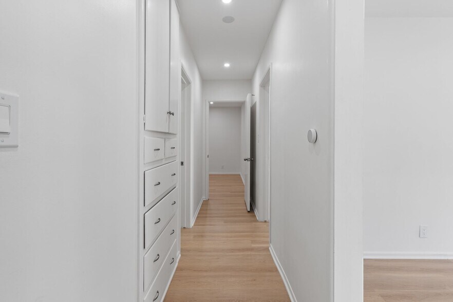 Building Photo - 237 Belmont Ave