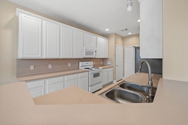 Building Photo - 8714 Thistlemoor Ln