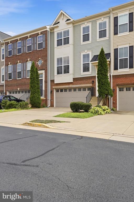 Building Photo - 42615 Beckett Terrace