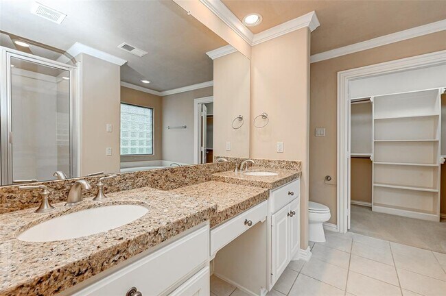 Building Photo - 14426 Summerleaf Ln