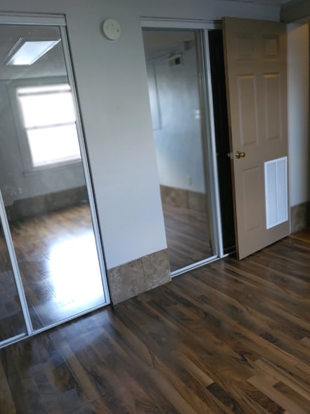 Building Photo - 823 S 2nd St