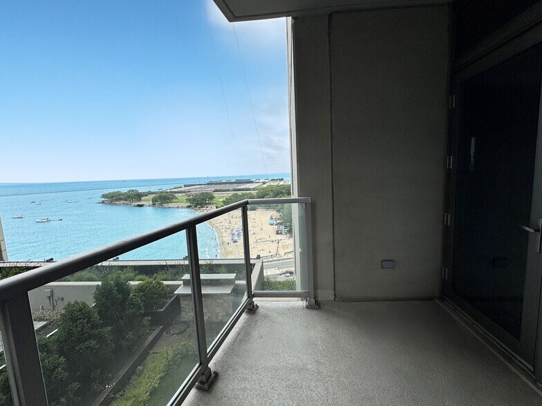 Building Photo - 600 N Lake Shore Dr