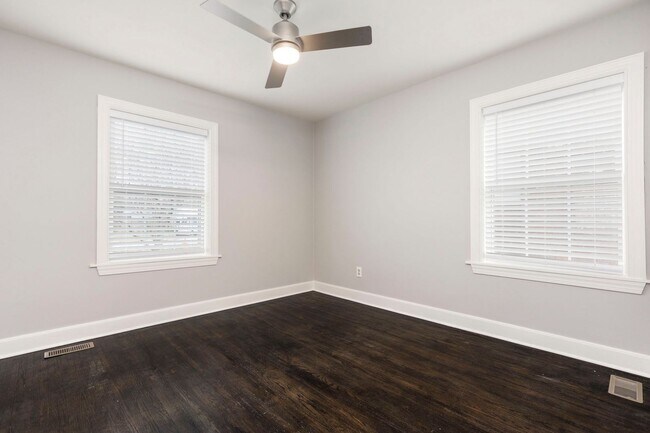 Building Photo - 2664 Kings Hwy