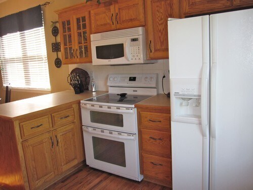 Building Photo - {12532} Immaculate Split-Level Home + Fenc...