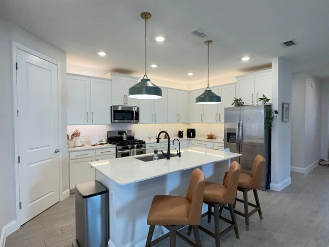 Building Photo - 76 Neighbor Ct