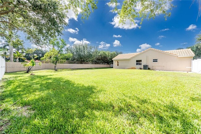 Building Photo - 1840 SW 135th Way
