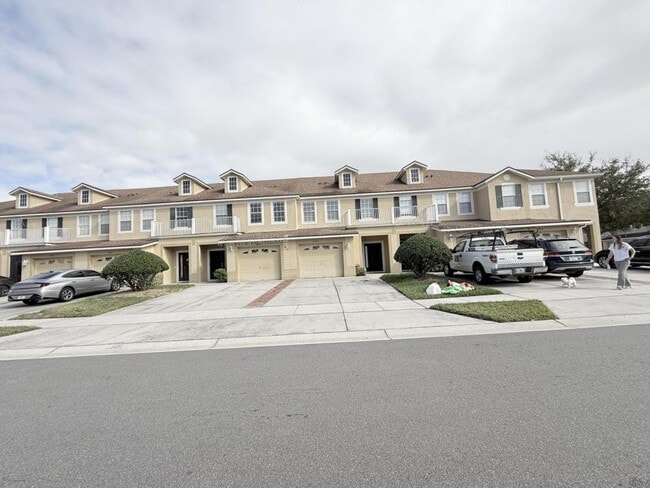 Building Photo - 2983 Ashland Ln S