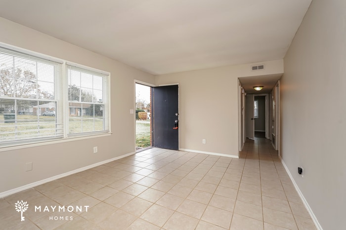 Building Photo - 517 Lama St