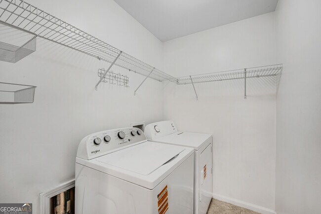 Building Photo - 3194 Cedar Glade Ln NE