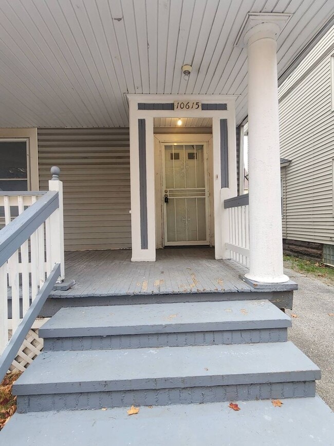 Building Photo - Charming 3-Bedroom Property in Prime Location