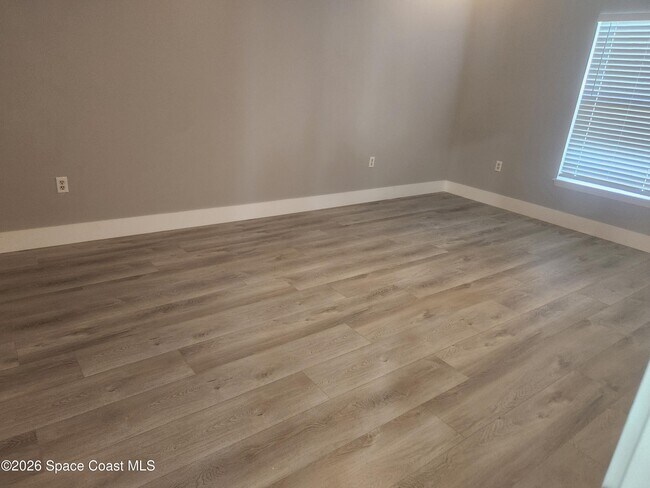 Building Photo - 4636 Four Lakes Dr