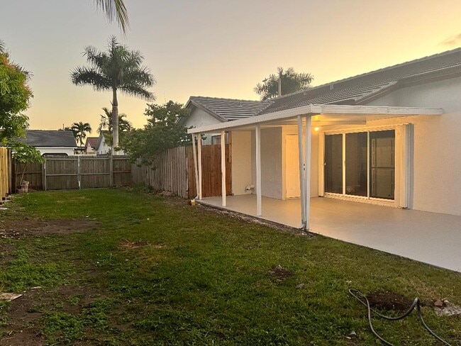 Building Photo - 17185 SW 145th Ave