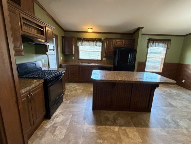 Building Photo - 2231 Windover Dr