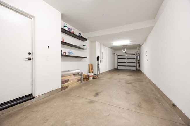 Building Photo - Modern 3-Bedroom Condo in Prime Azusa Loca...
