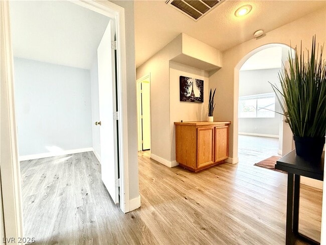 Building Photo - 3340 Strawberry Roan Rd