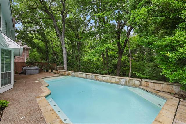 Building Photo - 4204 Crescent Dr