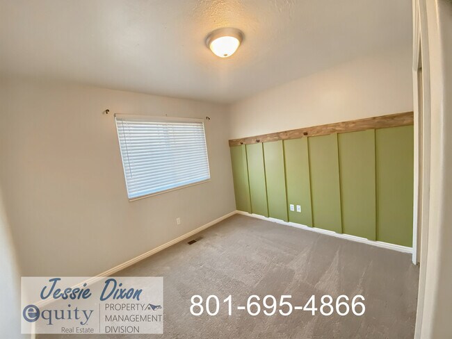 Building Photo - 5889 S 3260 W