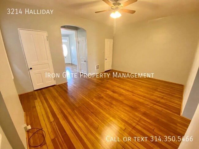 Building Photo - 3214 Halliday-