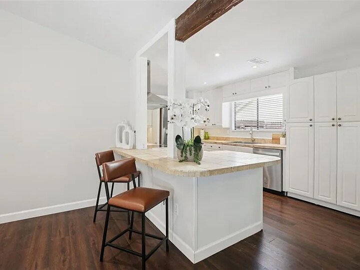 Building Photo - 665 Eastpointe Pky