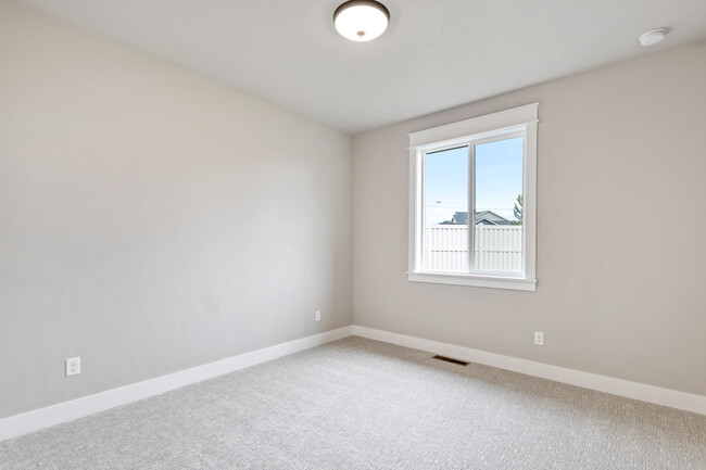 Building Photo - 4695 S Abbot Way