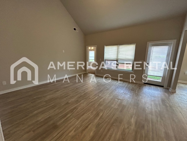 Building Photo - 7984 St.James Dr