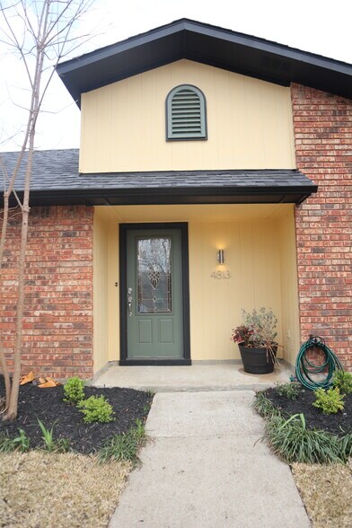 Building Photo - 4813 Wagner Dr