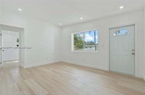 Building Photo - 5701 SW 41st St