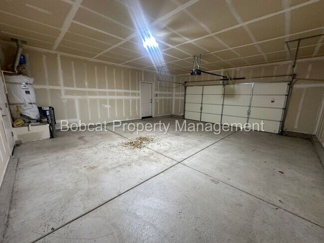 Building Photo - 1108 Fiore Ct