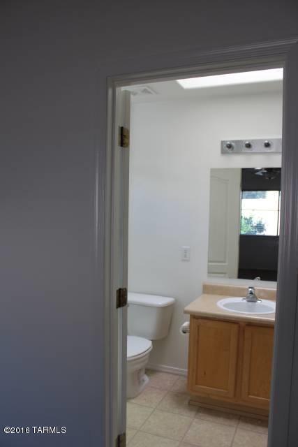 Building Photo - 2854 W Simplicity Dr