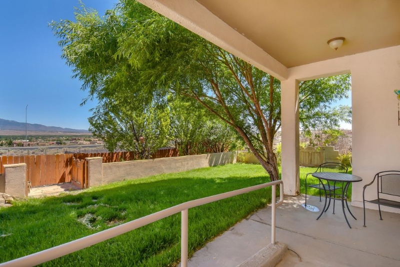 Building Photo - 832 Monterrey Rd NE