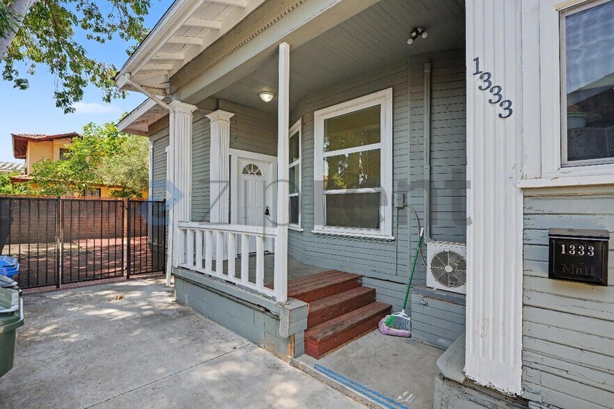 Building Photo - Unit 1333