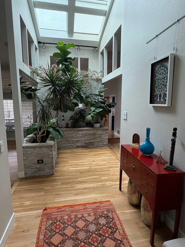 Building Photo - 9000 Big Canon Pl