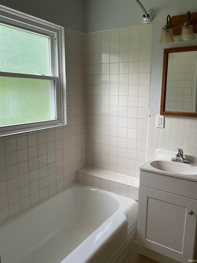 Building Photo - 2507 Hobson Rd