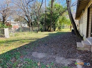 Building Photo - 1703 Smith Dr