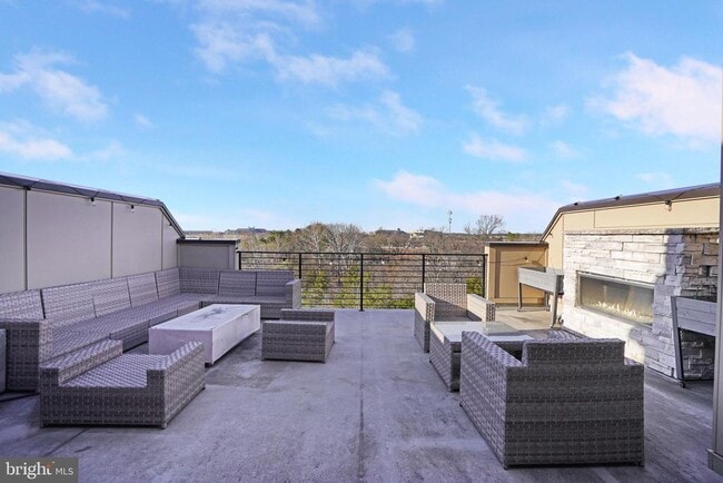 Building Photo - 14383 Beckett Glen Cir