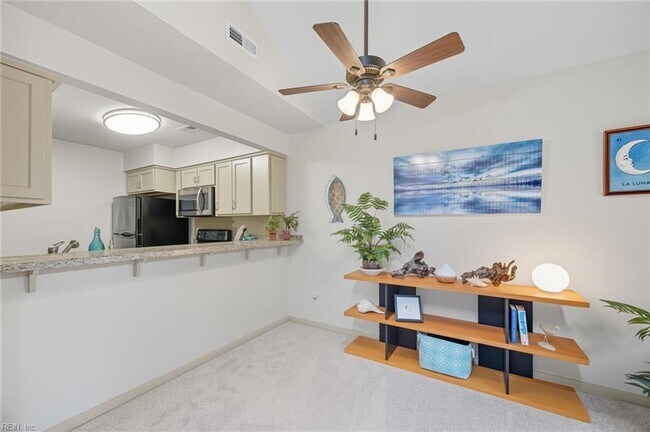 Building Photo - 2416 Loran Ct