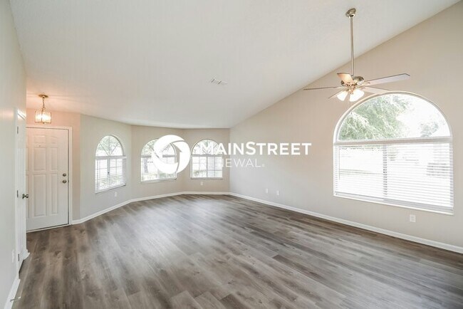 Building Photo - 3 Bedroom Pet-Friendly Home in JACKSONVILLE, FL with Main Street Renewal
