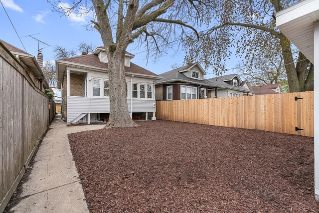 Building Photo - 1714 N Laramie Ave