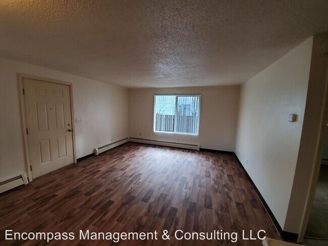 Building Photo - 2522-2536-2556 Simpson St SE