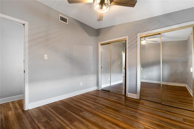 Building Photo - 2301 Edenborn Ave